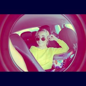 Meet your Posher, Natalie